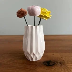 Calypso vaso di design in marmo riciclato - fatto a mano in Italia, A&P Marmi