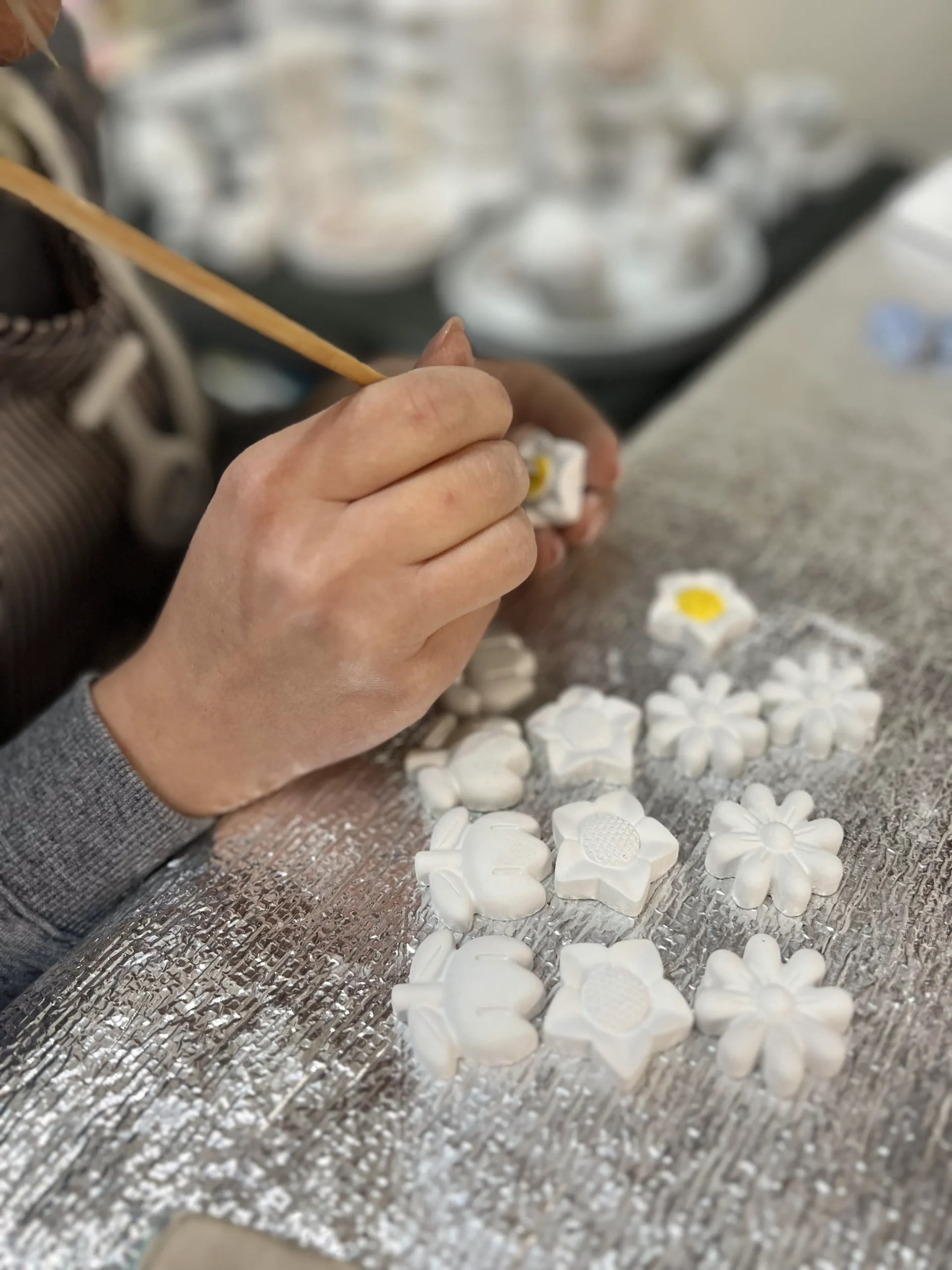 Decorazione a mano dei marmoggetti