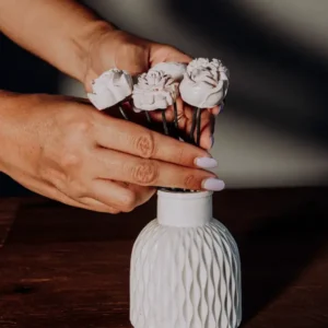 Eolia – vaso in polvere di marmo fatto a mano, A&P Marmi
