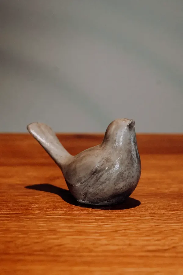 Volare uccellino in marmo grigio fatto a mano - A&P Marmi &ndash; Grigio