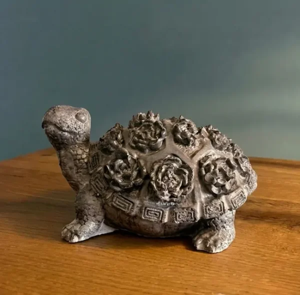 Michelangelo, tartaruga decorativa in polvere di marmo, A&P Marmi &ndash; Grigio