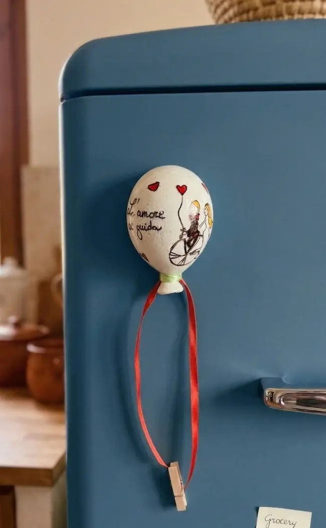 Pensiero in Aria, calamita palloncino personalizzabile in polvere di marmo, A&P Marmi