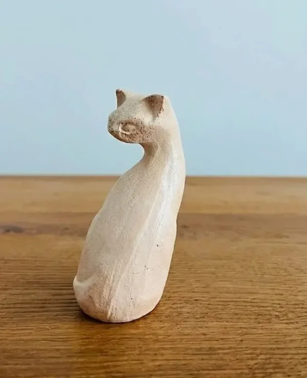 Persia, gatto decorativo minimalista in polvere di marmo, A&P Marmi &ndash; Rosa